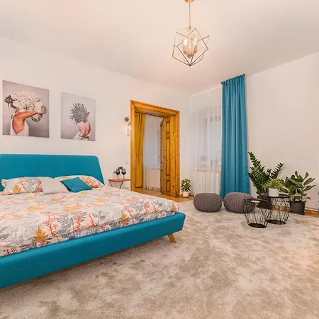 Garden Hideout - Central Apartment Braşov Extérieur photo